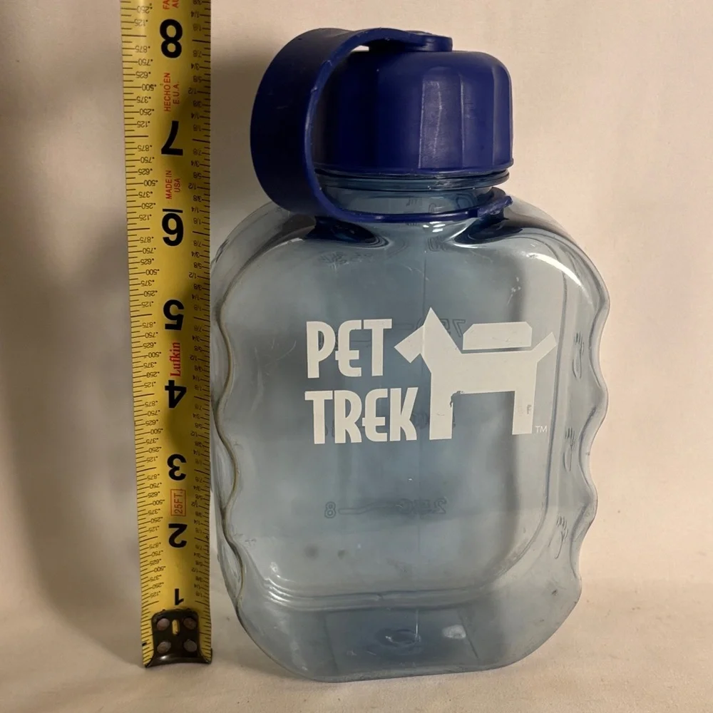 SLIGHTLY USED PET TREK PLASTIC WATER BOTTLE SCREW CAP 32 OZ